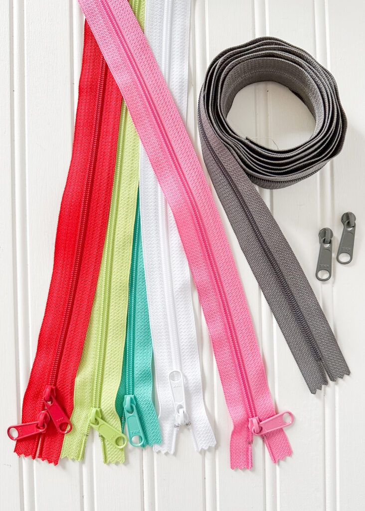 No. 4.5 Zippers in a variety of lengths
